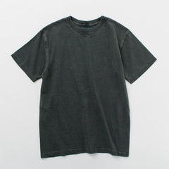 p-black / S