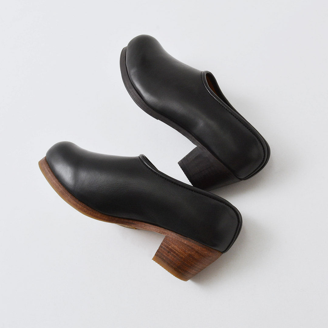 HCUBUCH(フーブ) カウレザーサボ(はまぐりがた)