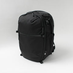 black / F