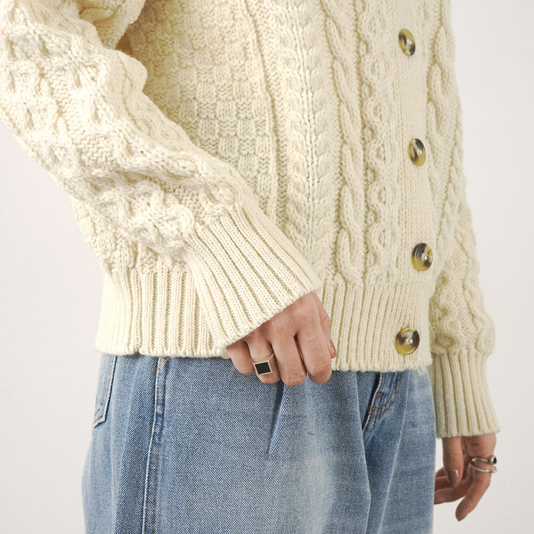 【30%OFF】KERRY WOOLLEN MILLS(ケリーウーレンミルズ) アランケーブル ツーウェイ ヴイ カーディガン ショート