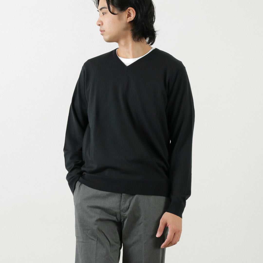 JOHN SMEDLEY(ジョンスメドレー) メリノウール 30ゲージ Vネック ニット MODERN FIT