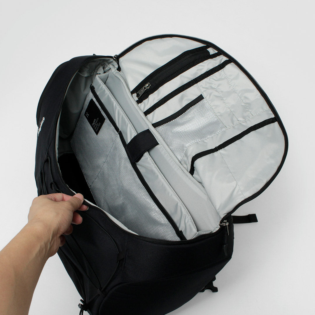 HAGLOFS(ホグロフス)