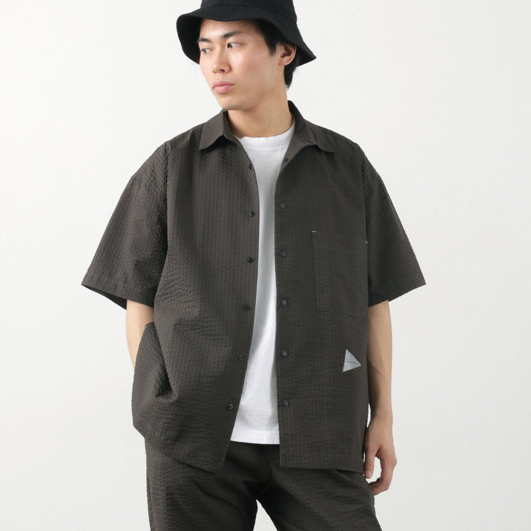 【30%OFF】AND WANDER(アンドワンダー) ドライソフト シアサッカー ショートスリーブシャツ