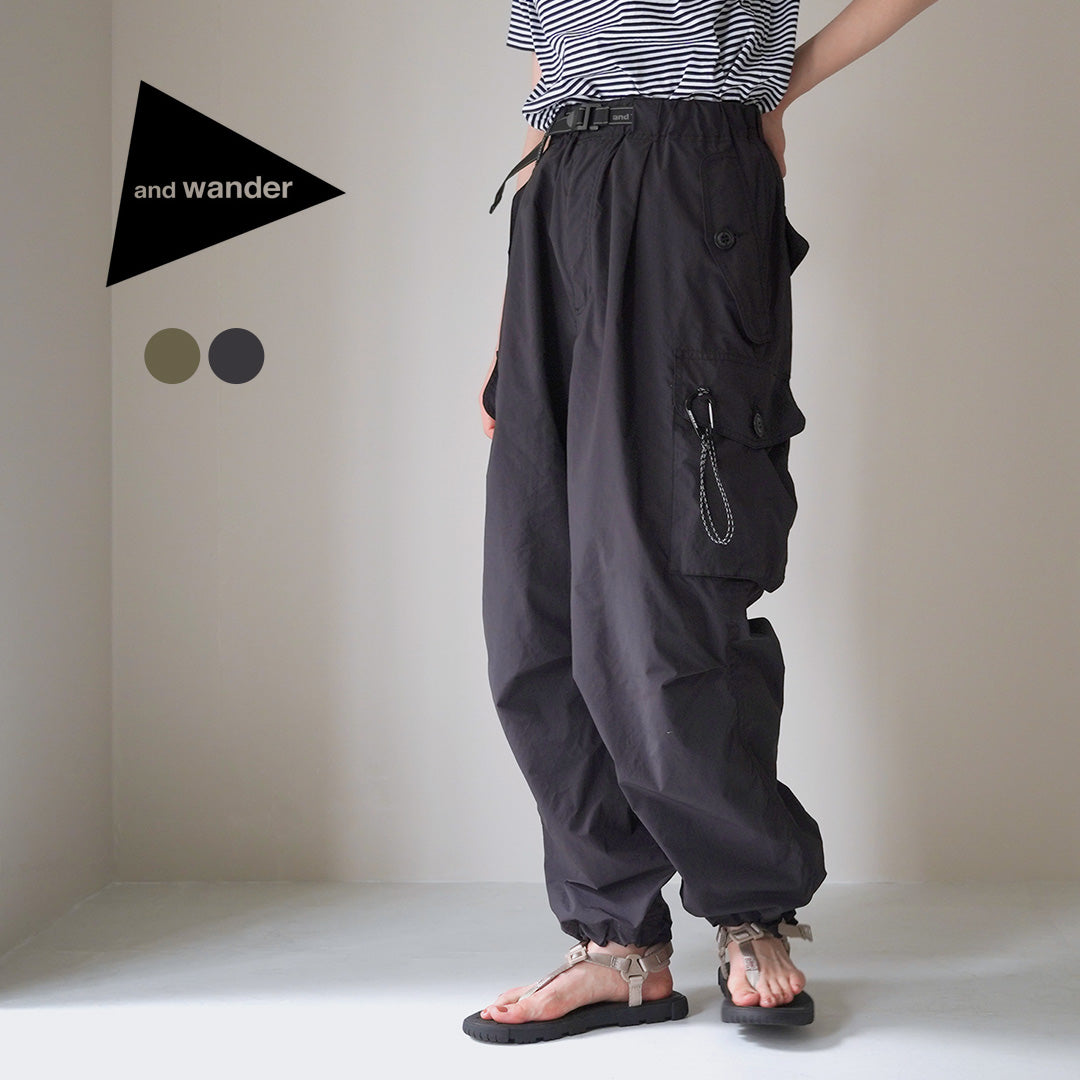 【30%OFF】AND WANDER(アンドワンダー) オーバーサイズ カーゴパンツ W