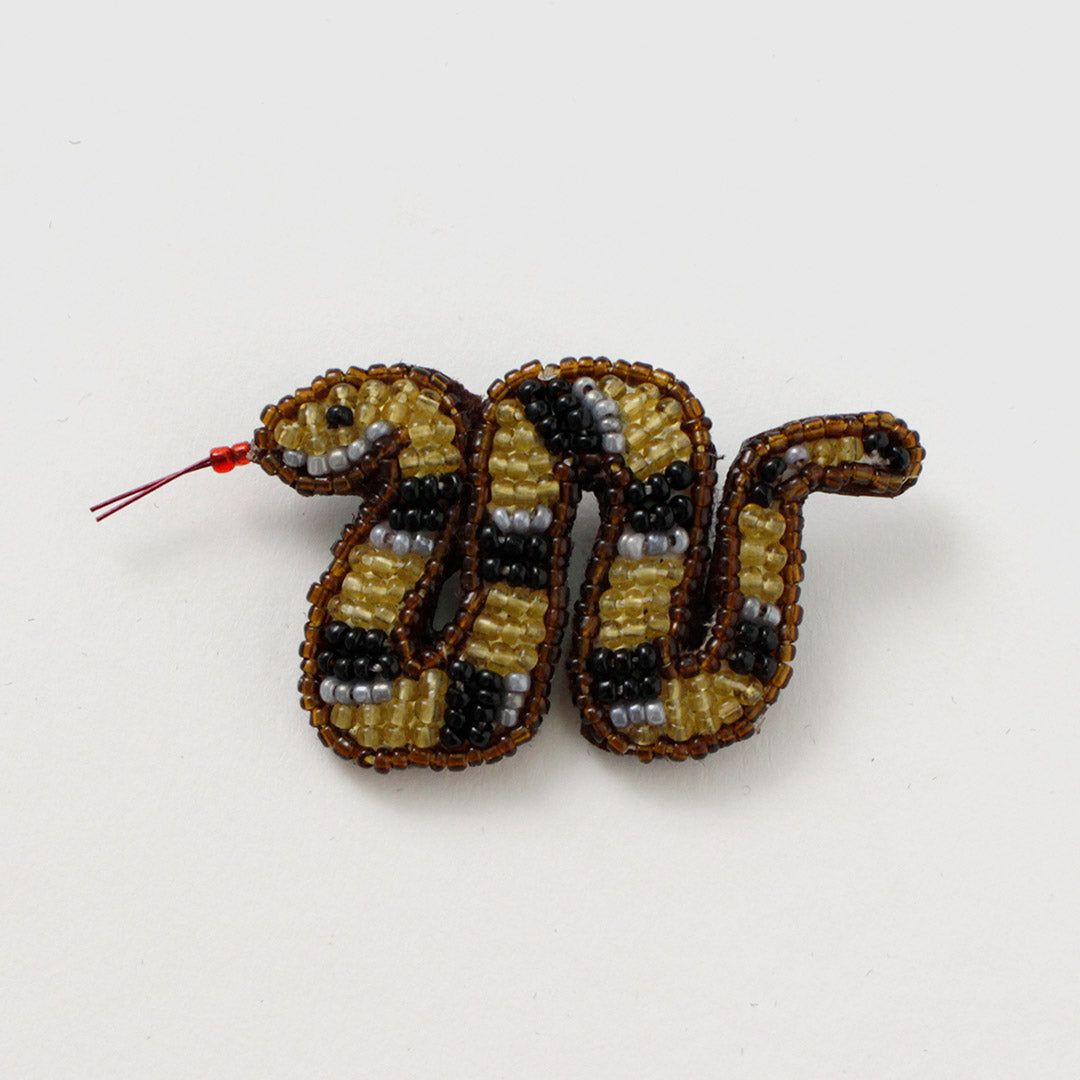 BEADED ACCESSORIES(ビーズアクセサリー) ビーズ ピンバッジ S