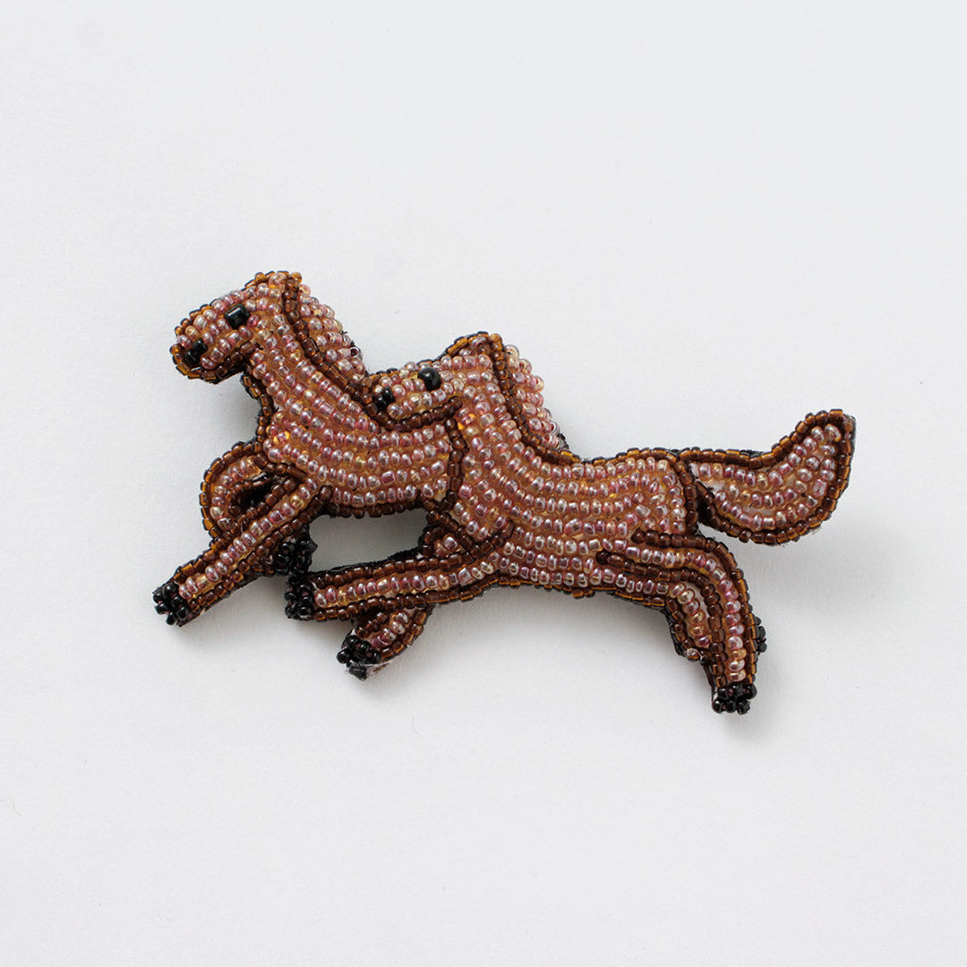 BEADED ACCESSORIES(ビーズアクセサリー) ビーズ ピンバッジ L