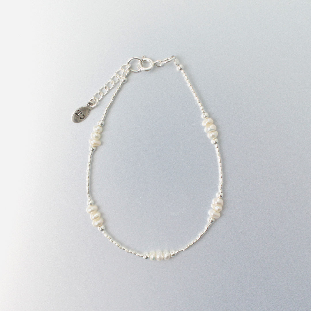 CHALISA T..(チャリッサ・ティー) カレンシルバー パール ビーズブレスレット シルバー925