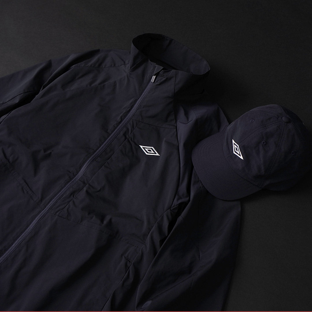 【30%OFF】WHITE MOUNTAINEERING(ホワイトマウンテニアリング) ホワイトマウンテニアリング×アンブロ ブルゾン