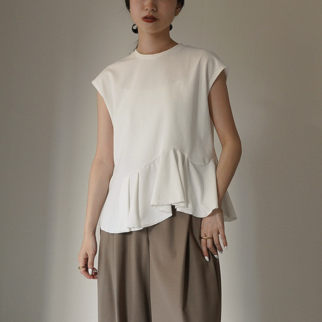 【20%OFF】CHIGNON(シニヨン) フォルムペプラムプルオーバー