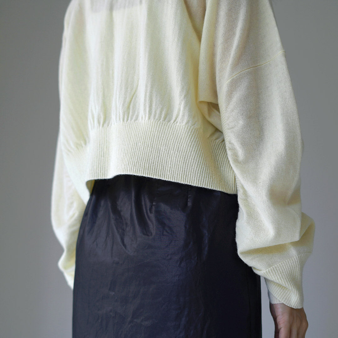 A CCORDION(アコーディオン) タック プルオーバー