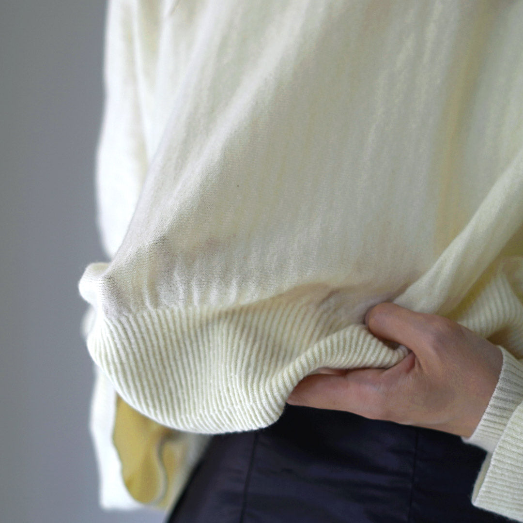 A CCORDION(アコーディオン) タック プルオーバー