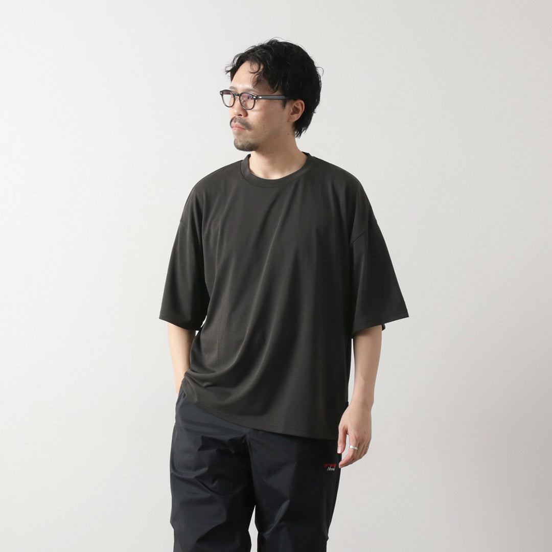 AXESQUIN(アクシーズクイン)