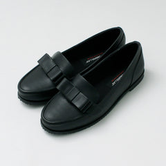black / UK4