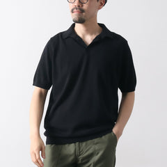 black / M