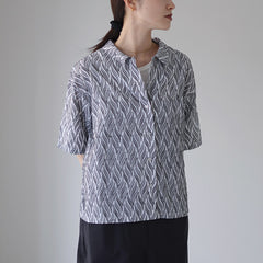 black_gray_white / F