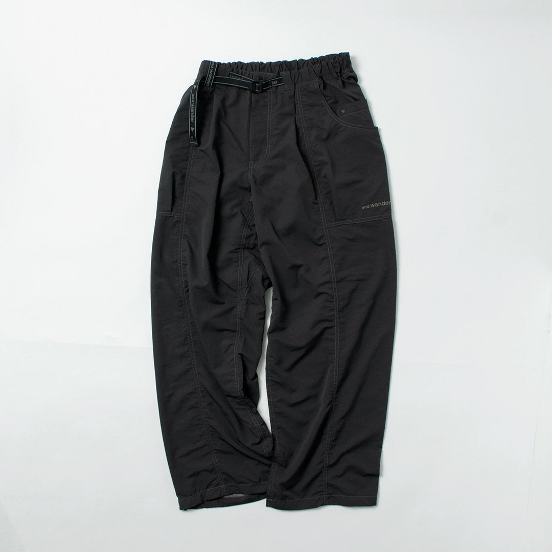 AND WANDER（アンドワンダー） クリンクル ナイロン パンツ / メンズ