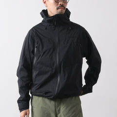 black / M