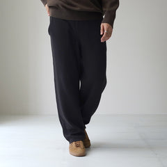 black / 1
