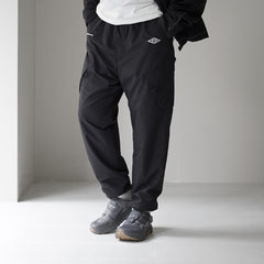 black / 2
