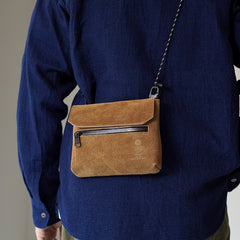camel / F