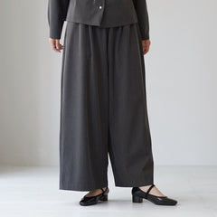 darkgray / F