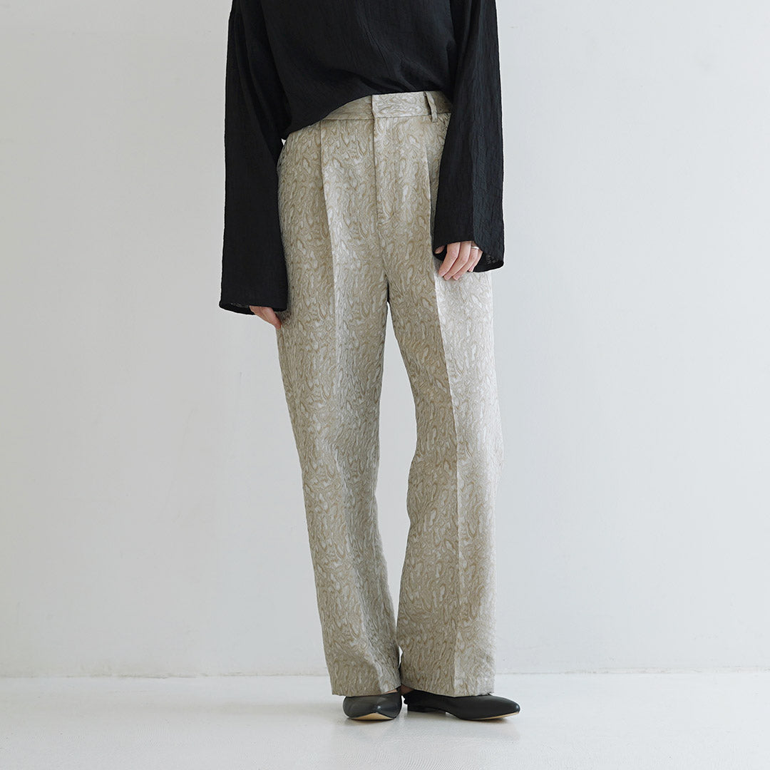 CHIGNON(シニヨン)