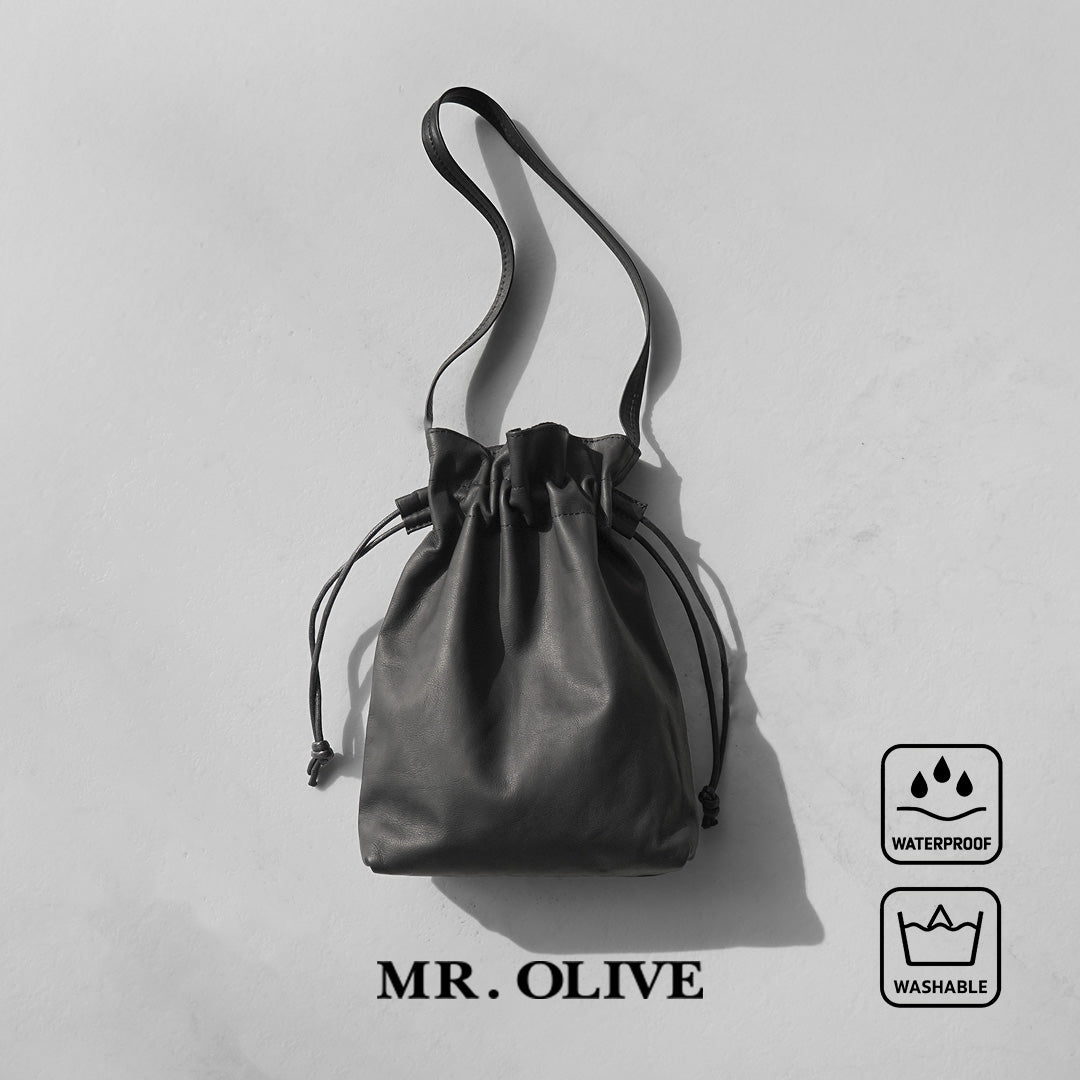MR.OLIVE(ミスターオリーブ) ドローストリングバッグ インパーマレザー