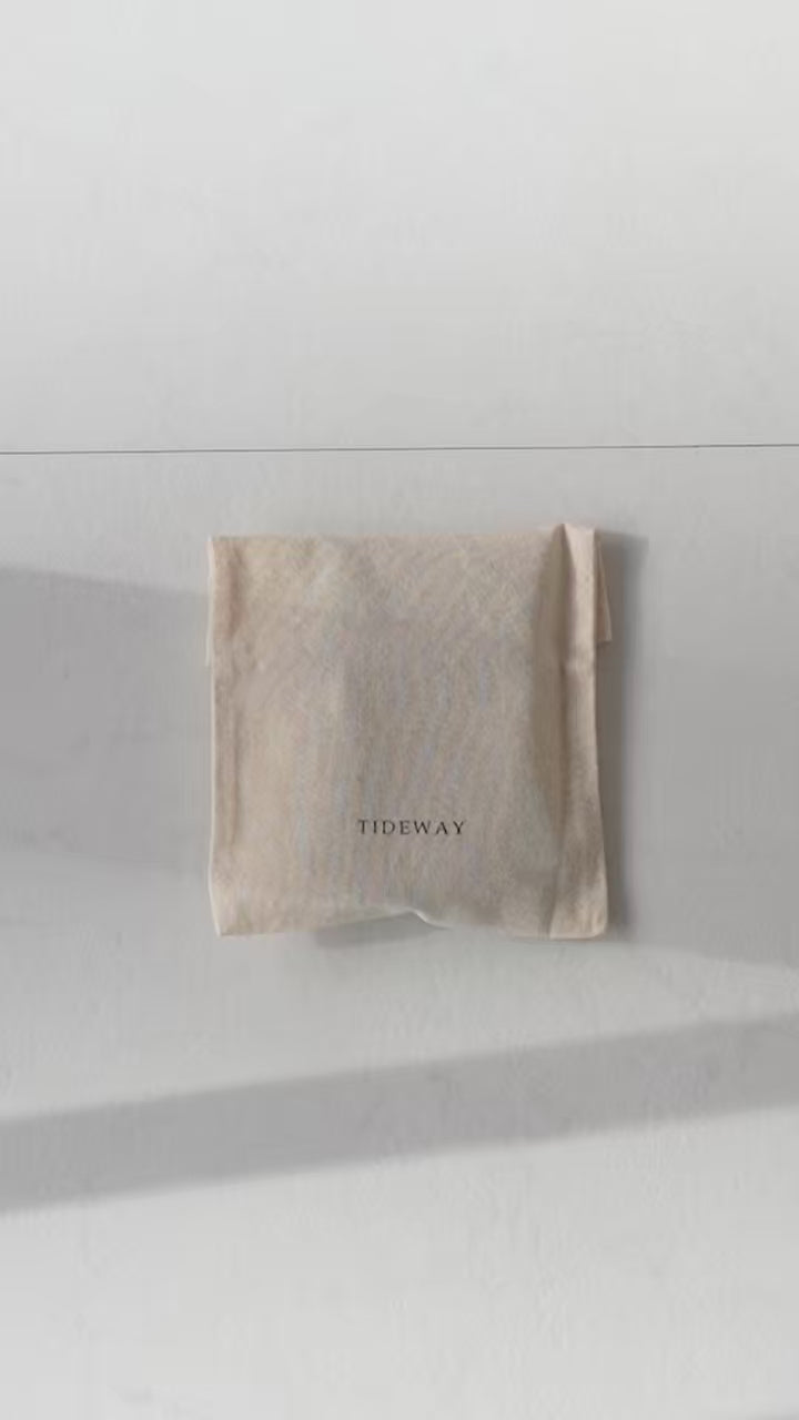 タイ製 小物入れ zip card case - one｜handiworks Leather - 革小物のお店 -