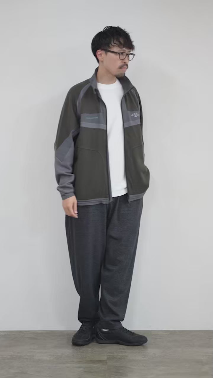 MOUNTAINEERING（ホワイトマウンテニアリング） アンブロコラボ