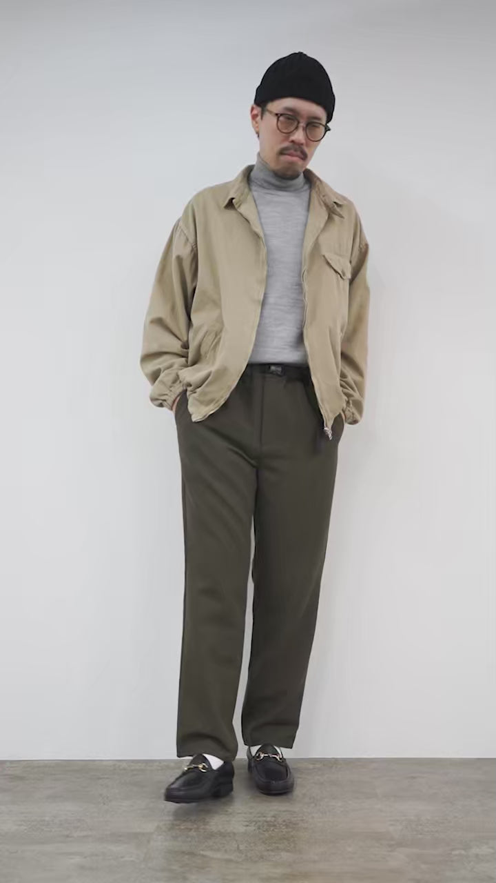 FUJITO（フジト） ナウン ベルトレスパンツ ウールサージ / メンズ