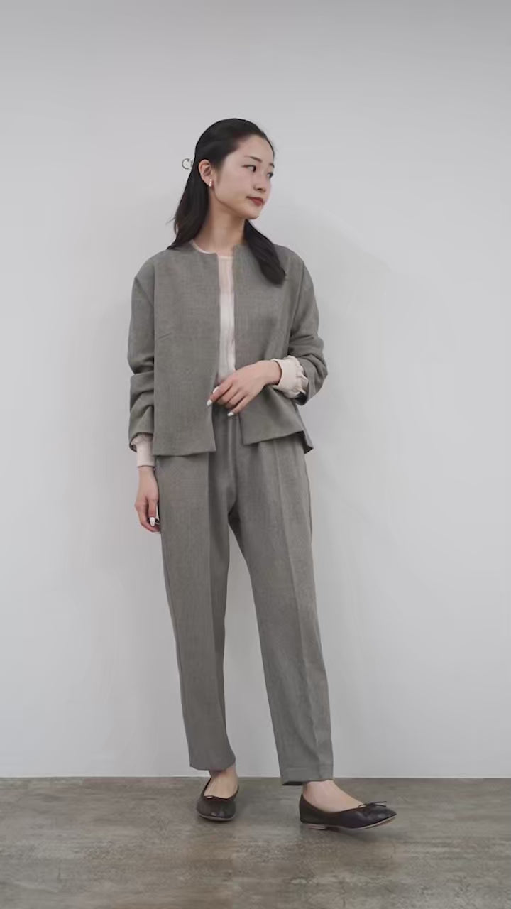 バーバリー　白ノーカラージャケット38 バーバリー 白ノーカラージャケット38 バーバリー 白ノーカラー