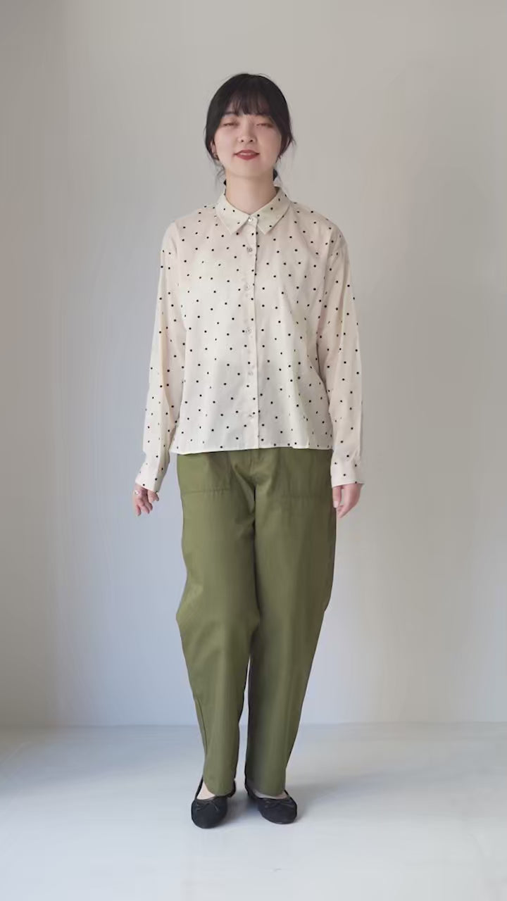 mizuiro ind（ミズイロインド） フロッキードット プリントシャツ