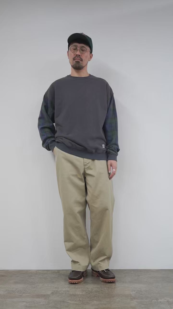 ILL ONE EIGHTY（イルワンエイティー） サーフライダー スウェット