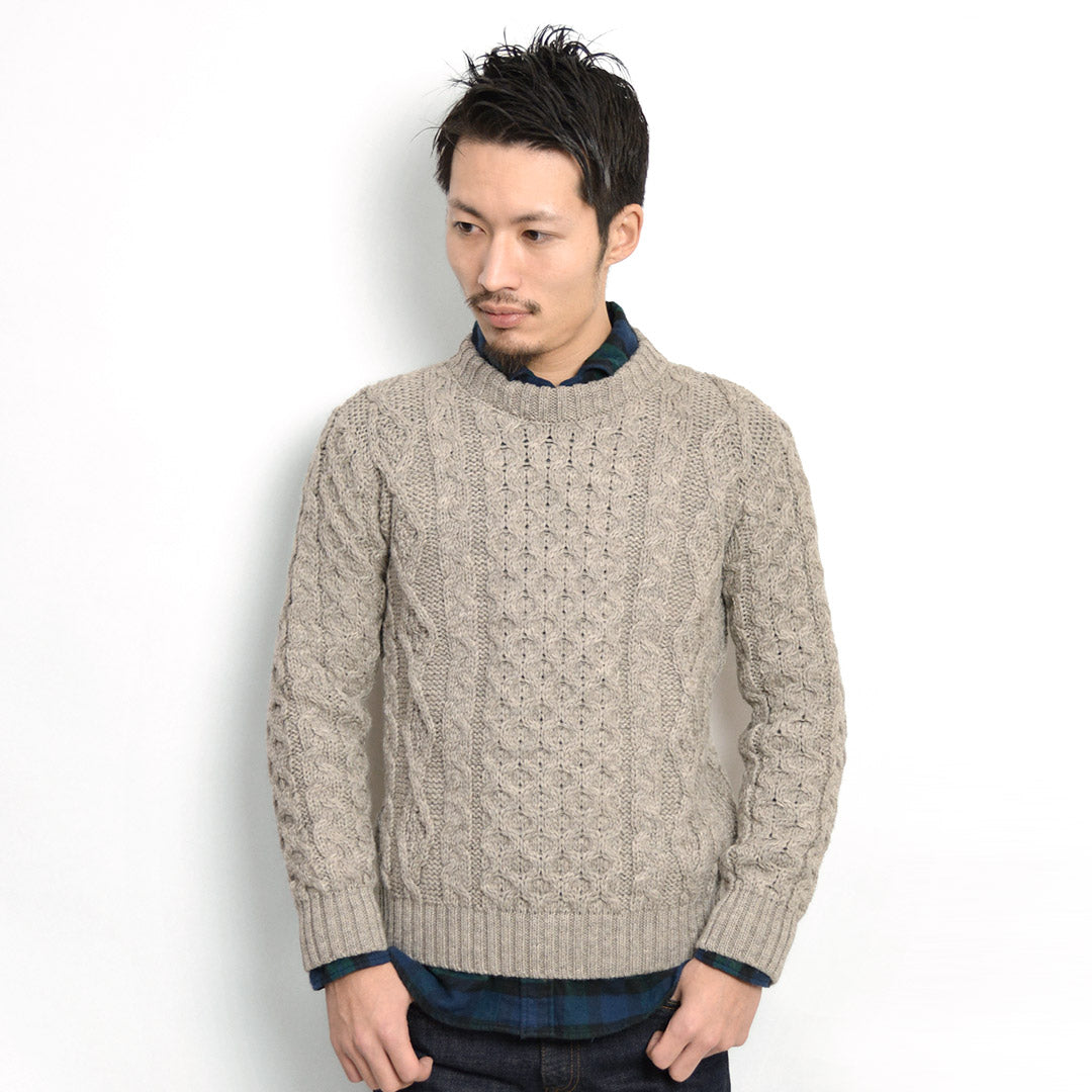 KERRY WOOLLEN MILLS(ケリーウーレンミルズ) 5ゲージ 3プライ アランケーブル クルーネック ヘビー ニット