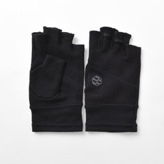 black / M