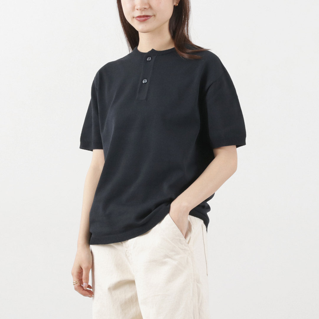 【20%OFF】SOGLIA(ソリア) コットン フィット シームレス ヘンリーネック ニットTシャツ