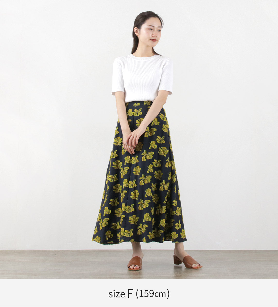 【50%OFF】MIDIUMISOLID(ミディウミソリッド) フラワー ジャガード スカート