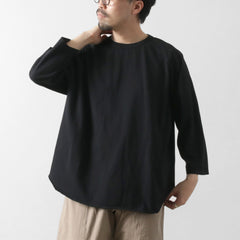 black / M