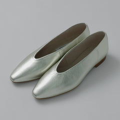 silver / 22H