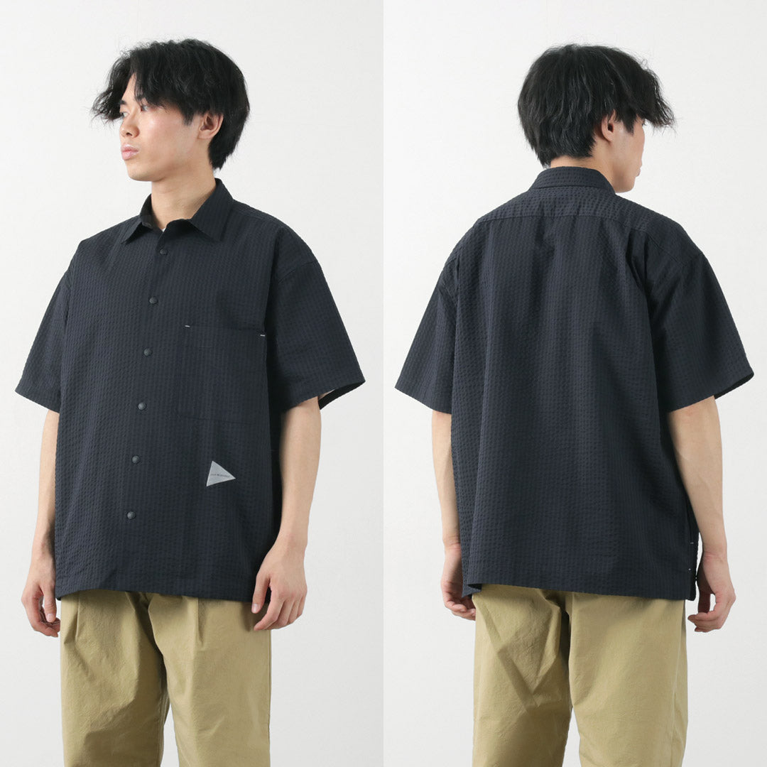 【30％OFF】AND WANDER（アンドワンダー） ドライソフト シアサッカー ショートスリーブシャツ
