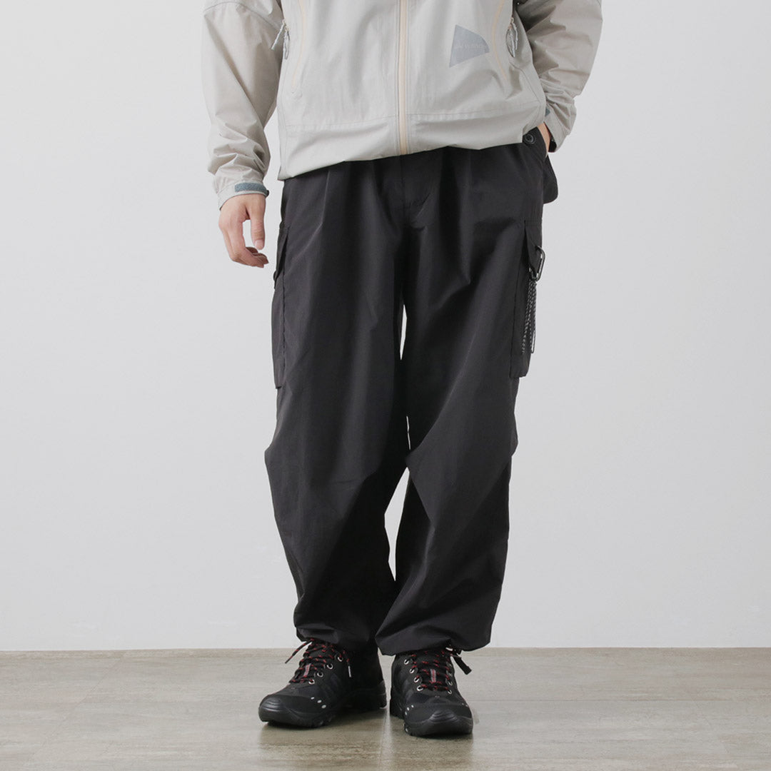 AND WANDER（アンドワンダー） オーバーサイズ カーゴパンツ / メンズ 大きめ ゆったり 春夏 撥水 アウトドア oversized cargo pants