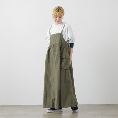 AND WANDER（アンドワンダー） オーバーサイズ カーゴドレス W / キャミワンピース 春夏 撥水 アウトドア oversized cargo pants