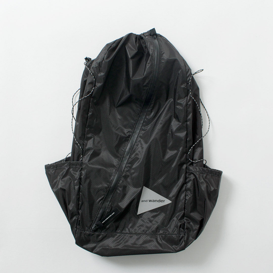 AND WANDER（アンドワンダー） シル デイパック