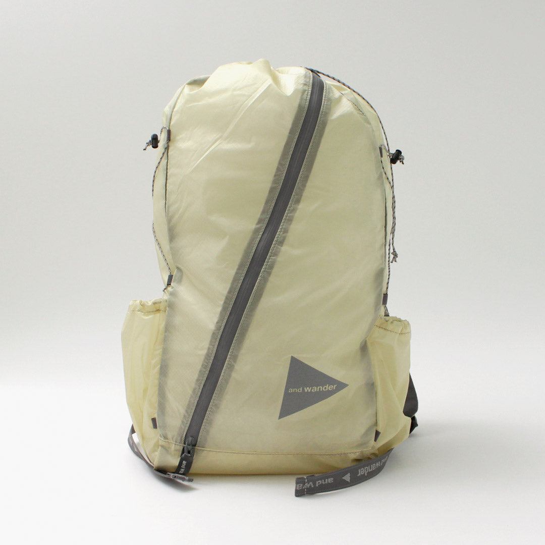 AND WANDER（アンドワンダー） シル デイパック