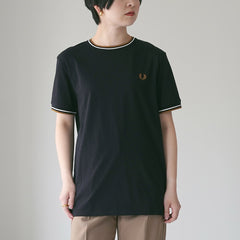 black-2 / S