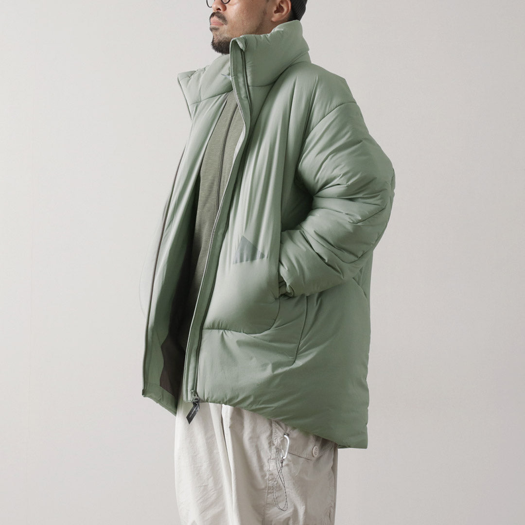 AND WANDER（アンドワンダー） トップ フリース コート / メンズ 冬 防寒 撥水 人工羽毛 アウター アウトドア top fleece coat