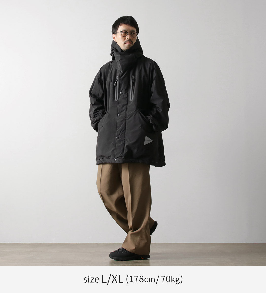AND WANDER（アンドワンダー） フィッシュテール オクタ コート