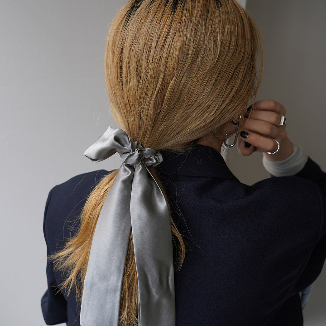 TRESSE（トレス） Jeanne シルク シュシュ+リボン / レディース ヘアゴム ヘアアクセサリー 無地 絹 Jeanne ribbon in silk