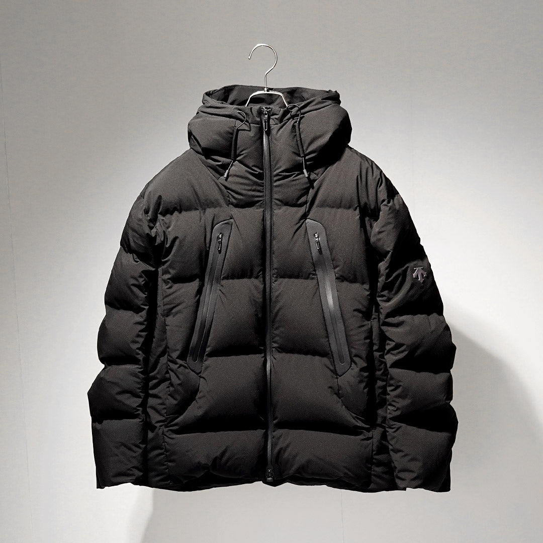 DESCENTE / ALLTERRAIN（デサント / オルテライン） 水沢ダウン オーバーサイズ マウンテニア ダウンジャケット 2026年モデル 日本製
