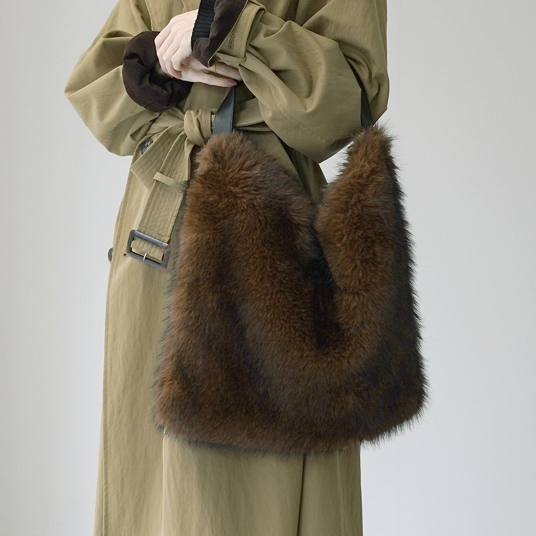 ATELIER BRUGGE（アトリエブルージュ） ビッグ エコファーバッグ / 鞄